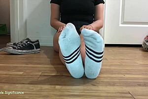 Sorority girls show off sexy soles, dirty socks, wrinkled toes in amateur fetish double