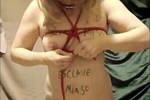 esclave f primus du clan sexhibe en ville