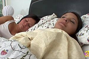 Cute Brunettes Wake for Pussy Licking and Fingering