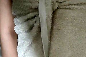 i showerd in my bathrom and endd up fuckin her hard makin her squirt lots