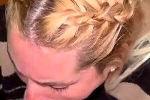 she craves cumshots straight in her mouth 💦👅