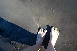 Teasing foot fetish views of curvy milf legs in heels