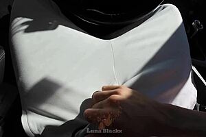 morena cachonda rides taxi driver's cock to pay her fare