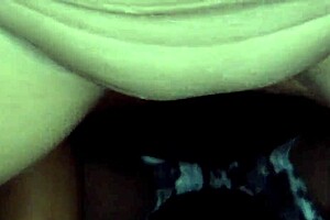 she shaves smooth pussy for her lover's taste