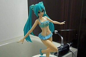 i'm covered in hot sticky loads from the bukkake blast... oh god it's everywhere