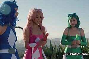 Cosplay foursome rocks with alien dildos and hard cocks 😈👽