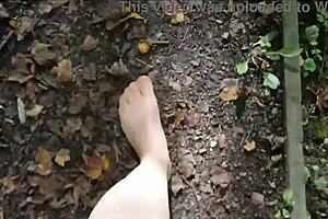 hey, taking a cheeky nylon stroll through the woods 😏👣🌳