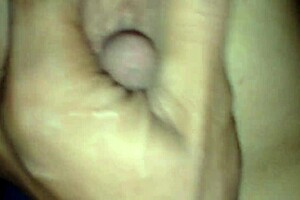 Oh yes, mature shaved pussy creampied after wet clit tease!