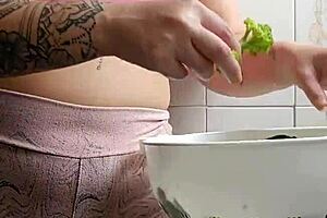 i squeeze into tight shorts splitting my swollen pussy for neighbor