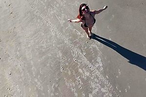 hey, that beach walk with the latina redhead looks fun 🏖️😎🌊