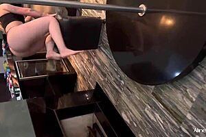 loira da bunda grande no sanduíche com 2 machos aline novak 🍑🍆🔥