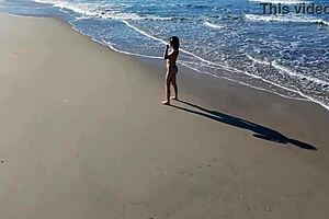 hey, that beach walk with the latina redhead looks fun 🏖️😎🌊