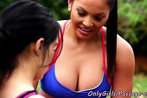 busty tattooed masseuse queening shaved babe outdoors outdoors 👅🌳