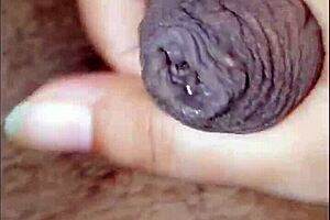 priya strokes hubby's throbbing dick to slow-mo cum explosion 🍆💦😍