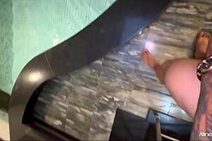 loira da bunda grande no sanduíche com 2 machos aline novak 🍑🍆🔥