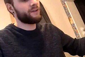 omg this berlin ersties production is so hot i'm recontacting her to explain my new moves 😍🔥