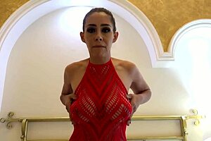 Amateur Pornstar Pussy Begs for Brutal Pounding Orgasm