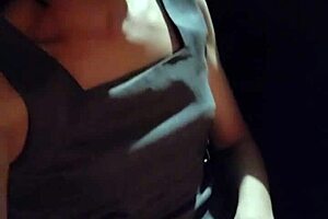 ting xuan shemale pees and strokes outdoors publicly