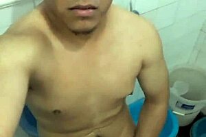 hey watch me cum so hard right now