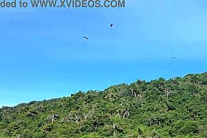 hey, that beach walk with the latina redhead looks fun 🏖️😎🌊