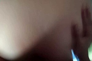 Amateur Latina moans into amateur gay man’s mouth