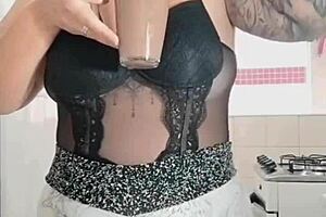 Big pussy exhibitionist flashes and sucks lovers' milk hungrily