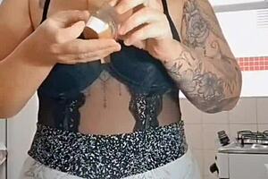 Big pussy exhibitionist flashes and sucks lovers' milk hungrily