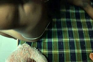 Bengali housewife seduces male maid for secret home encounter