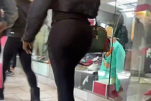 yoga pants hug curves perfectly this season 👙 candid views