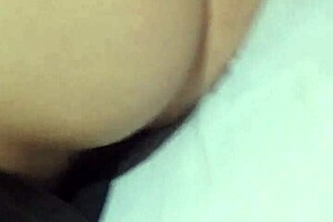 hot brazilian babe shakes her juicy round ass seductively