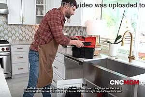 Lexi Nicole Straightens Bent Pipes with Her Thick Bent Pipe