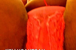 Slim babe's teasing reveal of her plump curvy pussy