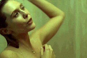 elizabeth olsen moans hot with those big natural tits bouncing sexy 😍🔥