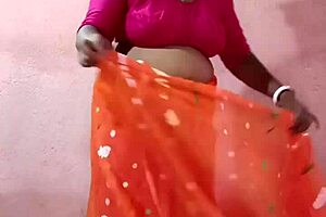 Saree-clad chubby indian beauty gets her fat pussy slammed hard nonstop!
