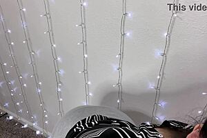 hot asian tailor dying for your cum on her ass 🍑💦