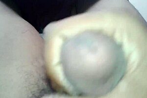 she shakes her huge ass cheeks while masturbating wildly for viewers