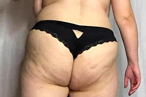 intriguing shake of big ass and natural tits