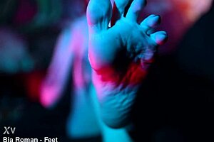 sexy feet crushing cup noodles hard