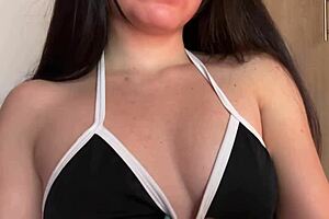 colombian teen streamer fingers juicy pussy in dorm solo tease