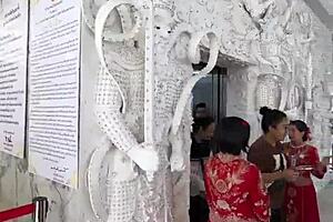 seeing chiang rai from big buddha statue eyes, thailand's crazy temples rock!