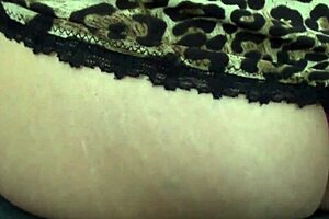 pull over those phat titties now - milf's huge latina boobs bursting out!