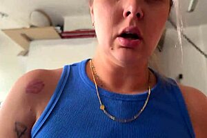 Fucking hot amateur milf housewife with big tits and ass in homemade sex