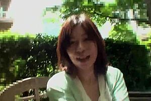 Japan Milf Deepthroats Monster Cock Before Anal Ride!