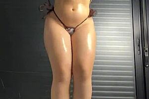 Latina Athlete's Big Sweaty Ass Shines in Solo Fitness Workout