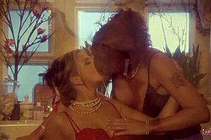 Milf Listens Intently Leading Blonde to Passionate Pussy Licking Bliss