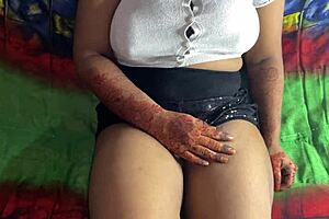 desi indian girlfriend fingers to squirting orgasm