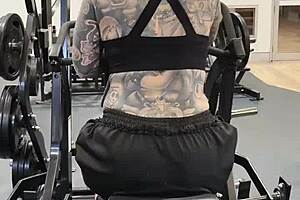 Milf flexes huge ass and tits in gym leggings