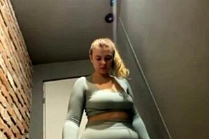 damn this gym fuck is totally insane right now!