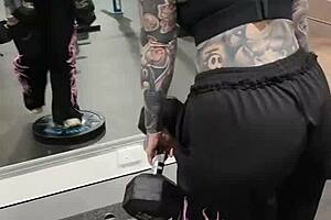 Milf flexes huge ass and tits in gym leggings