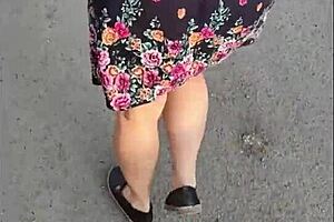 Venezuelan Mature Woman Cruises Lima Streets for Encounters